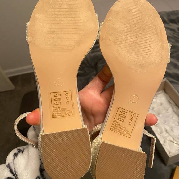 White Pearl heels - Picture 4 of 5